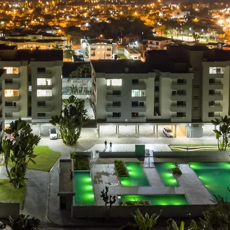 Apartamento Ubatuba, Ar, Varanda Gourmet, Piscinas E 300Mt Praia Exterior photo