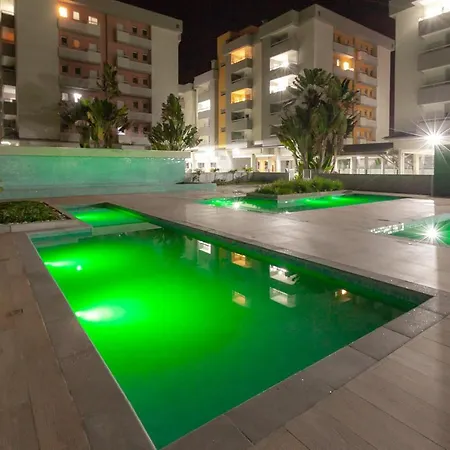 Apartamento Ubatuba, Ar, Varanda Gourmet, Piscinas E 300Mt Praia Exterior photo
