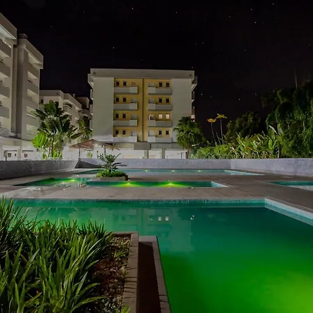 Apartamento Ubatuba, Ar, Varanda Gourmet, Piscinas E 300Mt Praia Exterior photo