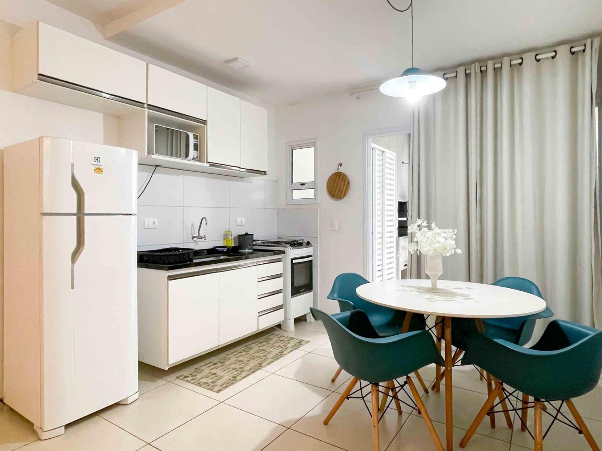 Ubatuba, Ar, Varanda Gourmet, Piscinas E 300mt Apartment