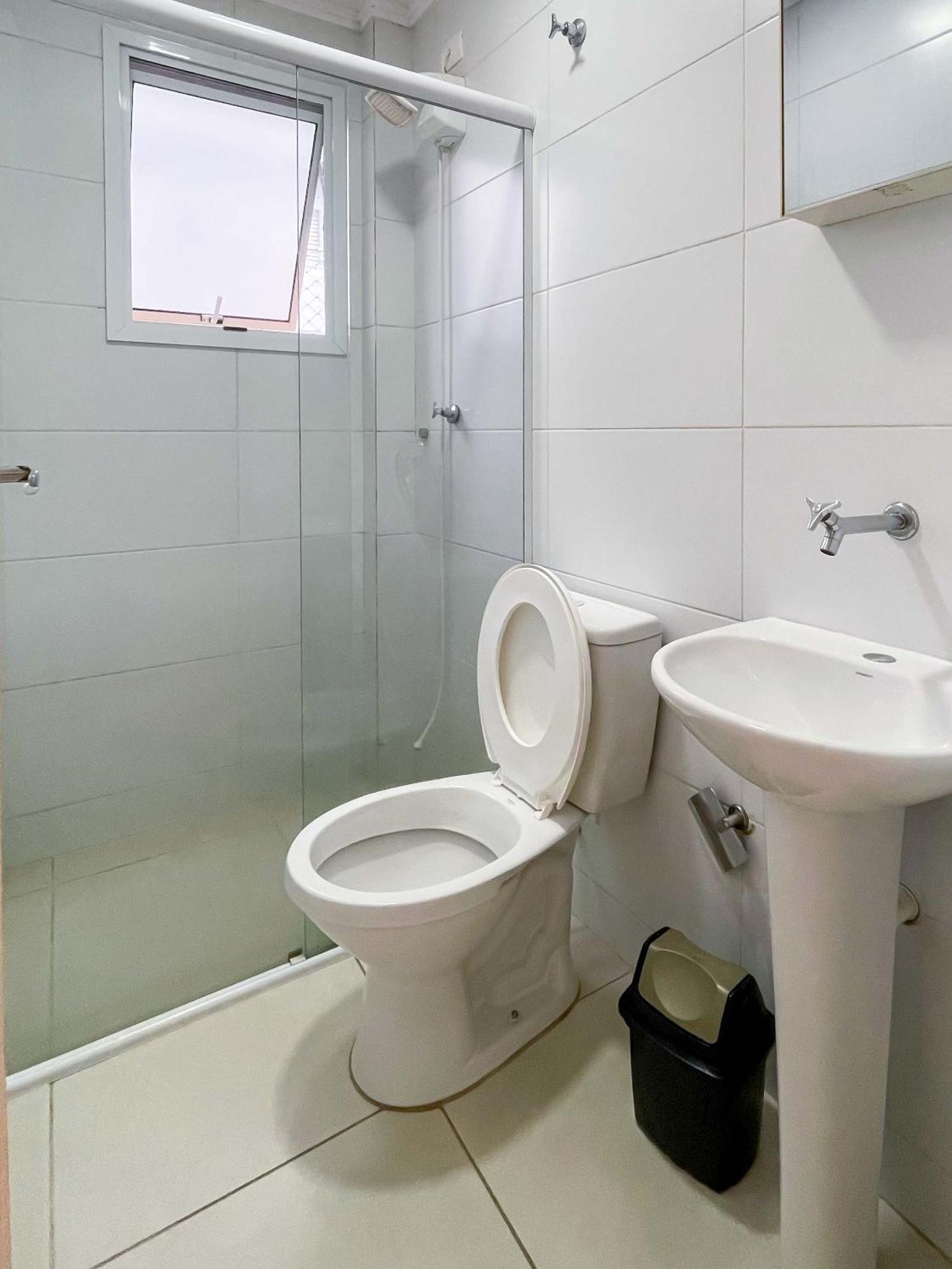 Ubatuba, Ar, Varanda Gourmet, Piscinas E 300mt Apartment Ubatuba