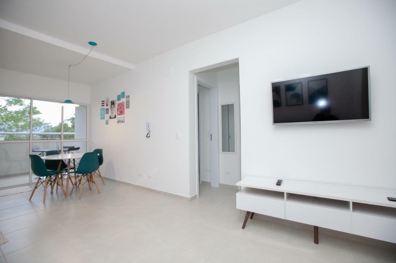 Apartment Ubatuba, Ar, Varanda Gourmet, Piscinas E 300mt