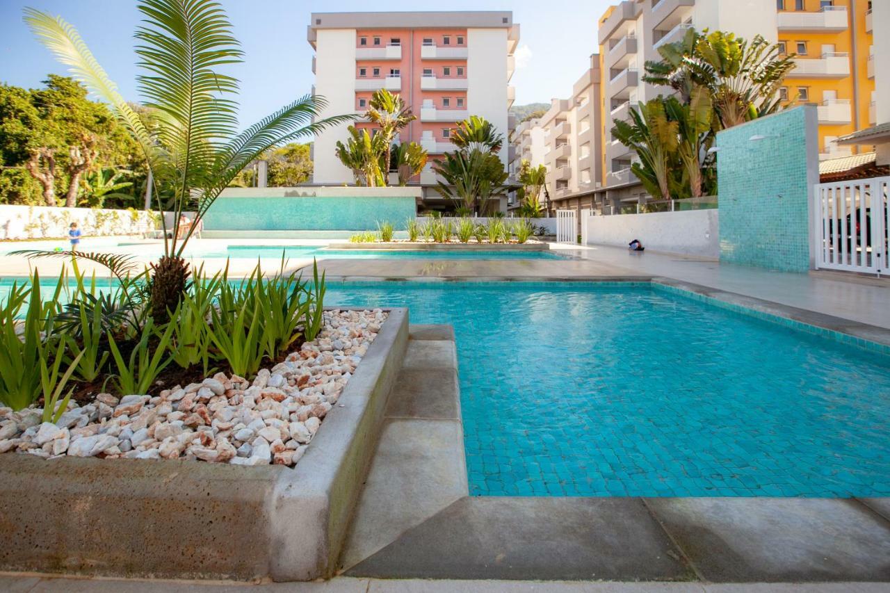 Apartment Ubatuba, Ar, Varanda Gourmet, Piscinas E 300mt Ubatuba