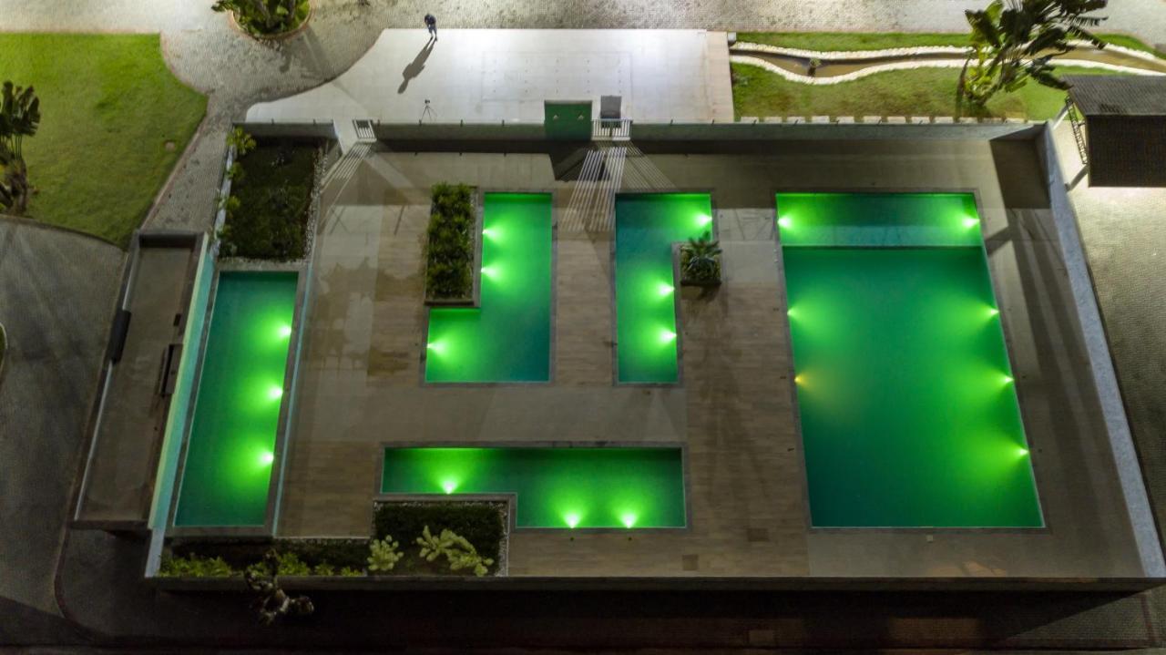 Ubatuba, Ar, Varanda Gourmet, Piscinas E 300mt *